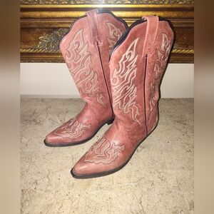 Poron Women's Leather Western Embroidered Cowboy Boots.